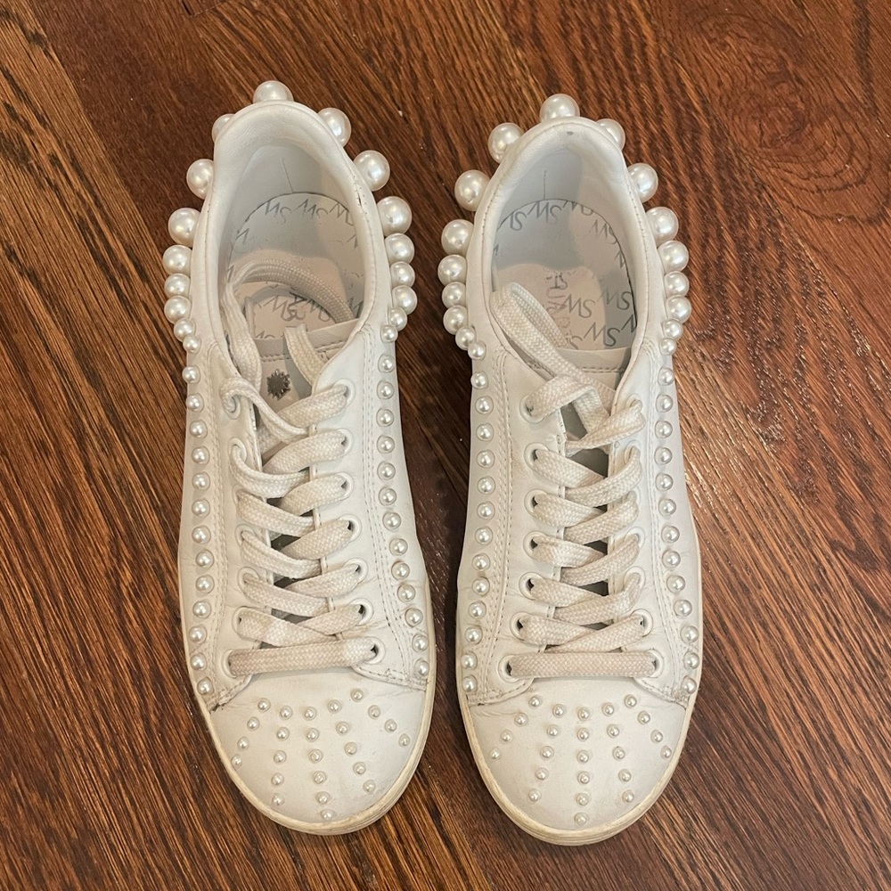 Stuart Weitzman Women's Goldie Embellished Low Top Sneakers